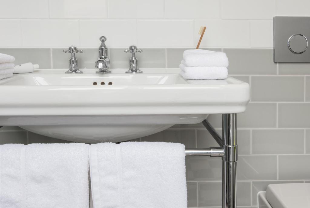 The Laslett - Resim 21