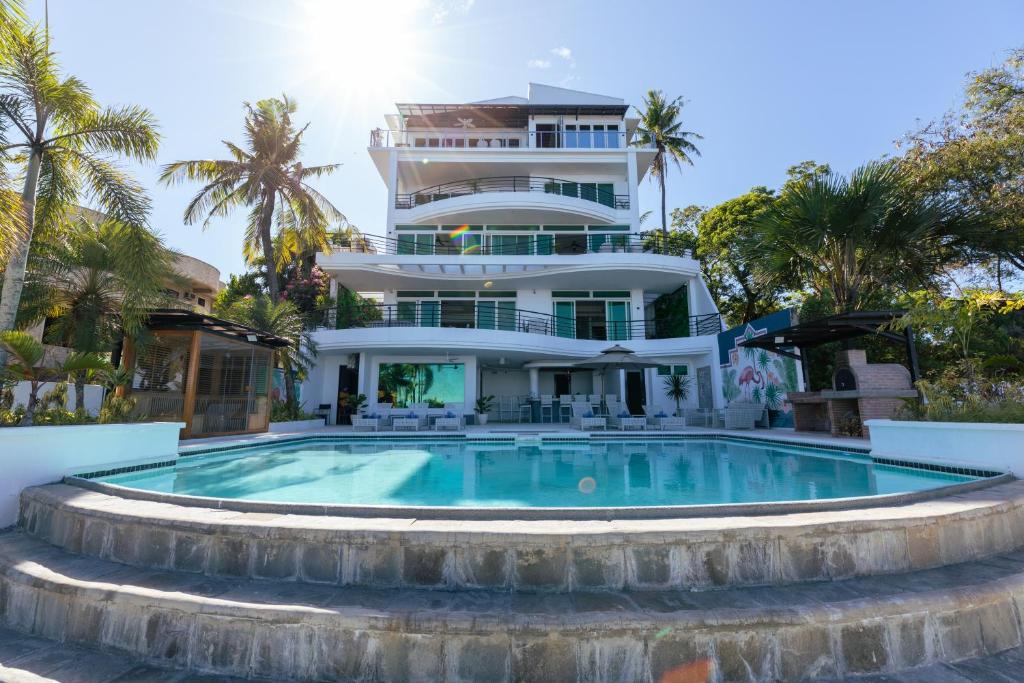 Andersson Beach House Cebu, Compostela (updated prices 2024)
