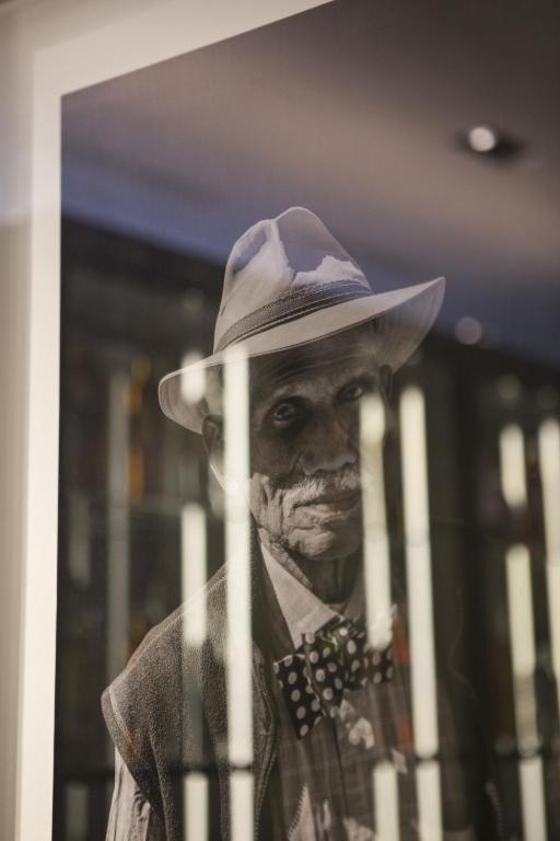 The Laslett - Resim 5