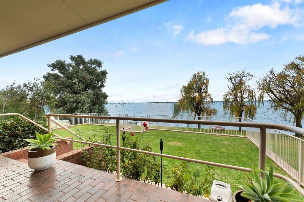 Lakeside Landing, Yarrawonga (updated prices 2025)