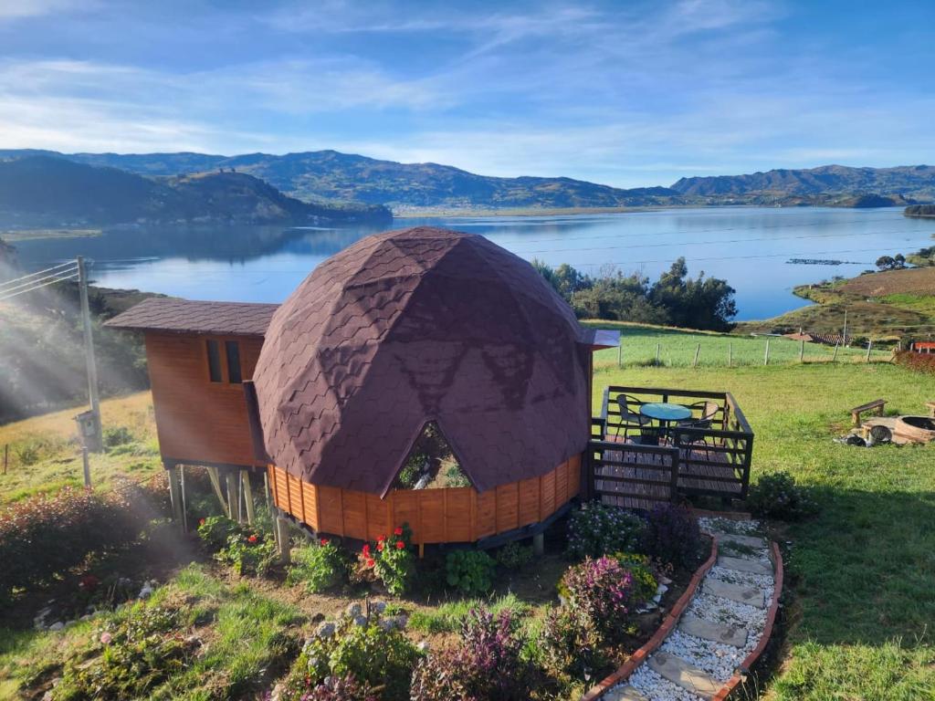 Příroda nedaleko luxury tent