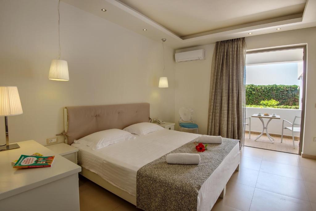 Iperion Beach Hotel - 10