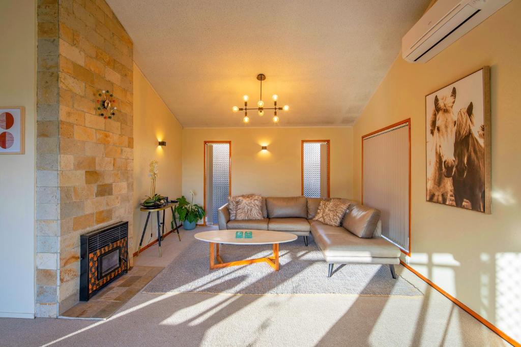 The waterfront 361-With sea view, skysport and air conditioner in each bedroom - Resim 10