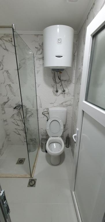 Cozzy apartment near the Aiport Podgorica - 7