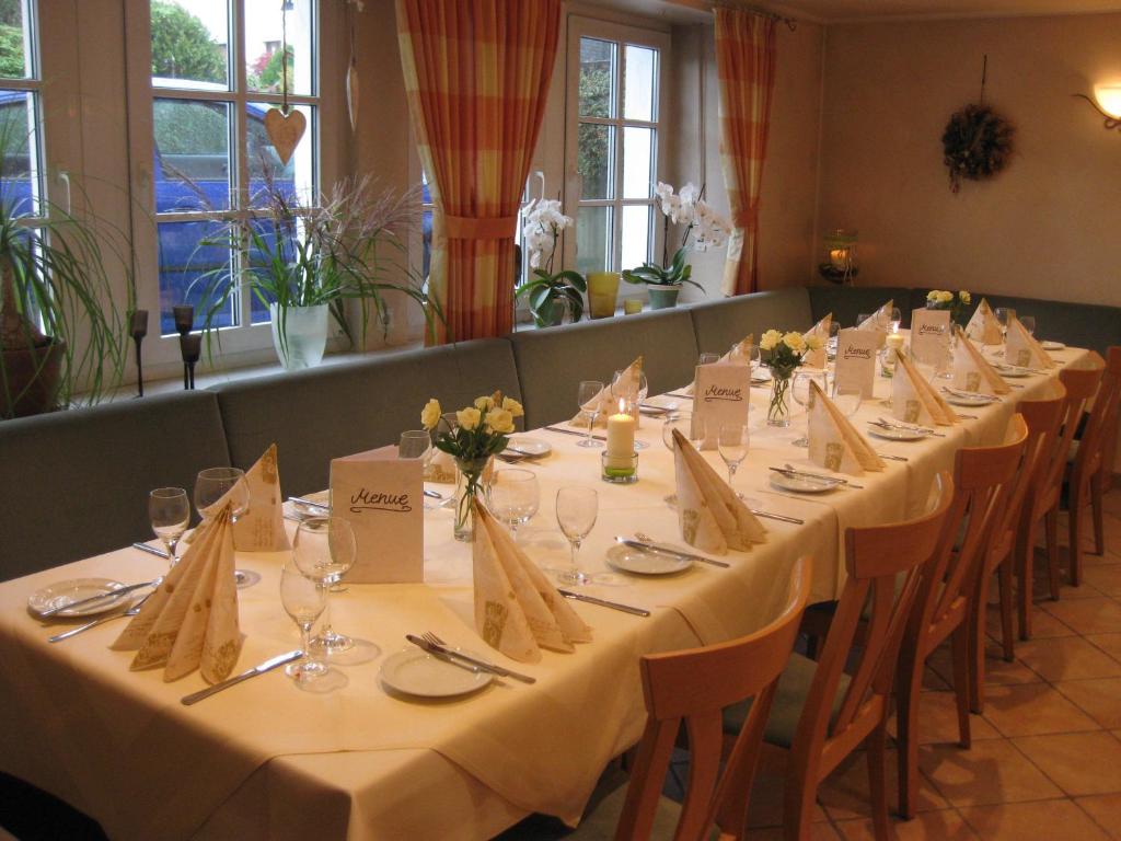 Restaurace v ubytování Hotel Lindenhof