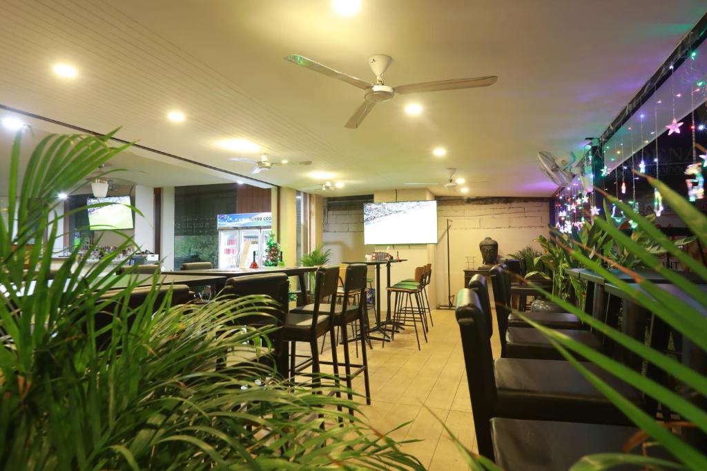 Pasadena Lodge - Resim 32