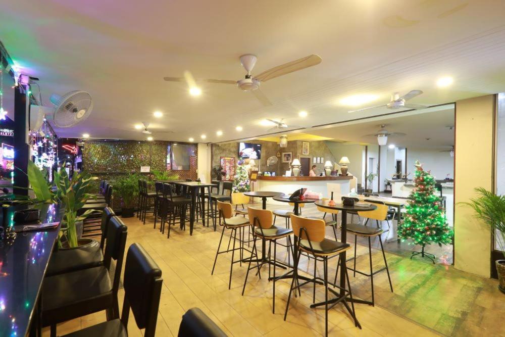 Pasadena Lodge - Resim 38