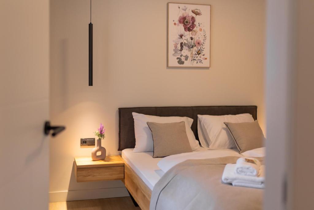 Postel nebo postele na pokoji v ubytování Maris Villas