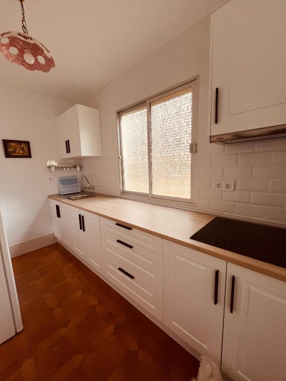 Kuchyň nebo kuchyňský kout v ubytování Vivienda Familiar en el Centro de Baeza