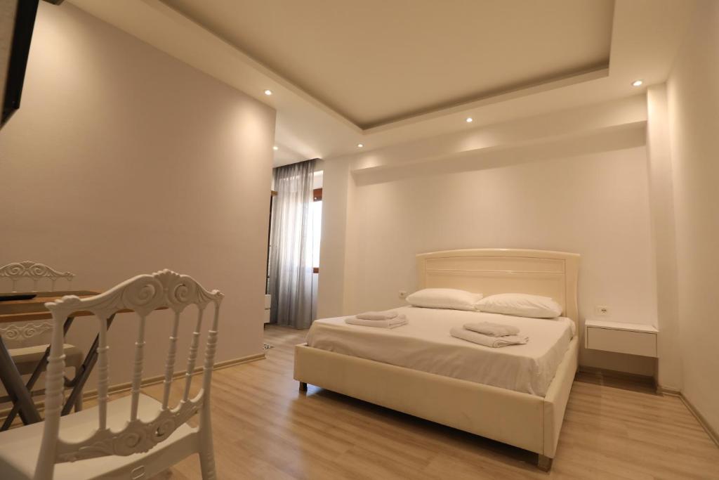 Apartamente me Qera.