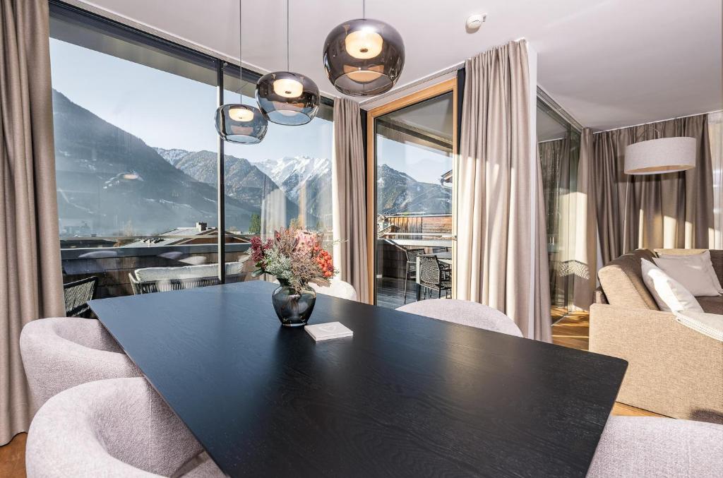 Visual Reference: Modern Apartment With Panoramic View Neukirchen Am Großvenediger