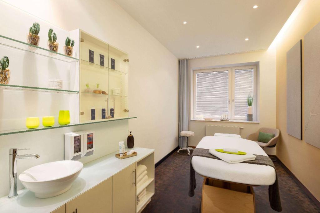 Vienna House by Wyndham Andel's Berlin - Resim 30