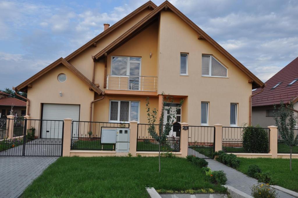 Maros Vendégház 6782 Mórahalom, Nagy Imre 23 kép - 1