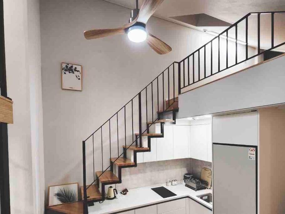 Hongdae 10mins, HapJeong 5mins, AirportBUS 5mins, Largo House SEOUL- Foreigner only_1