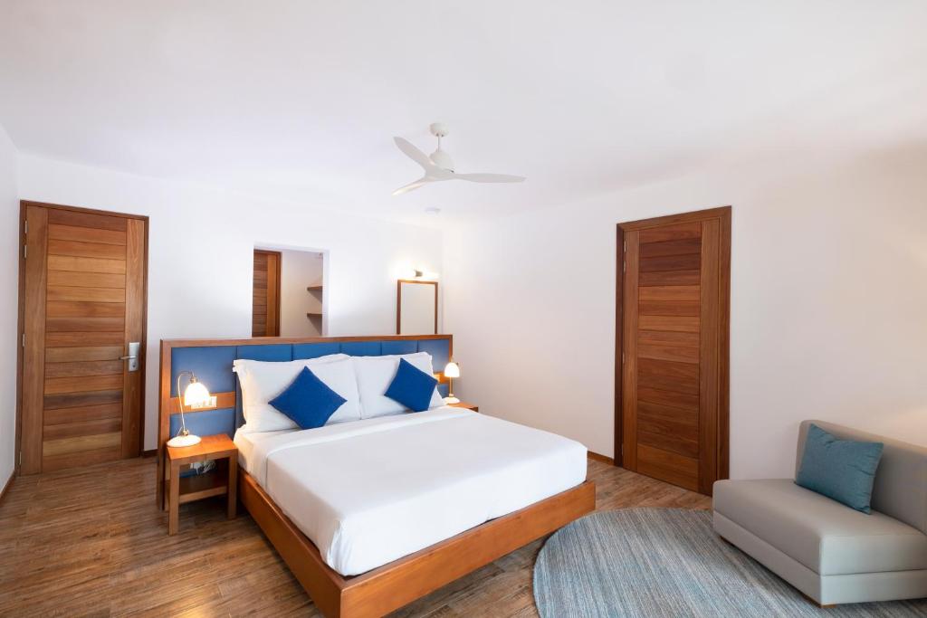 Postel nebo postele na pokoji v ubytování Ifuru Island Maldives - 24-Hours Premium All Inclusive