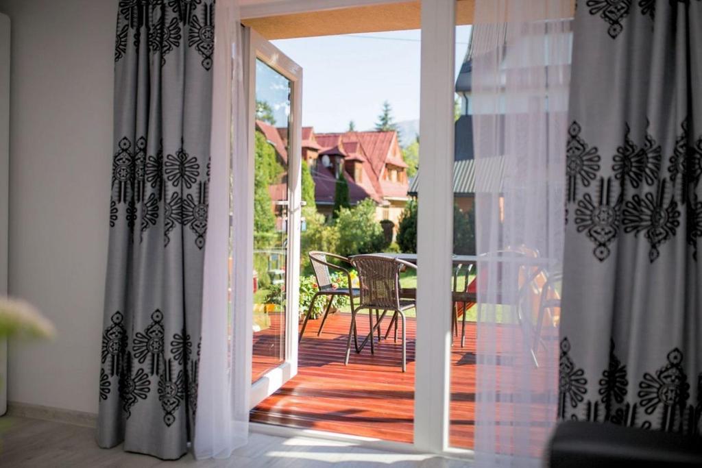 Balkón alebo terasa v ubytovaní Apartament Zacisze Tatr