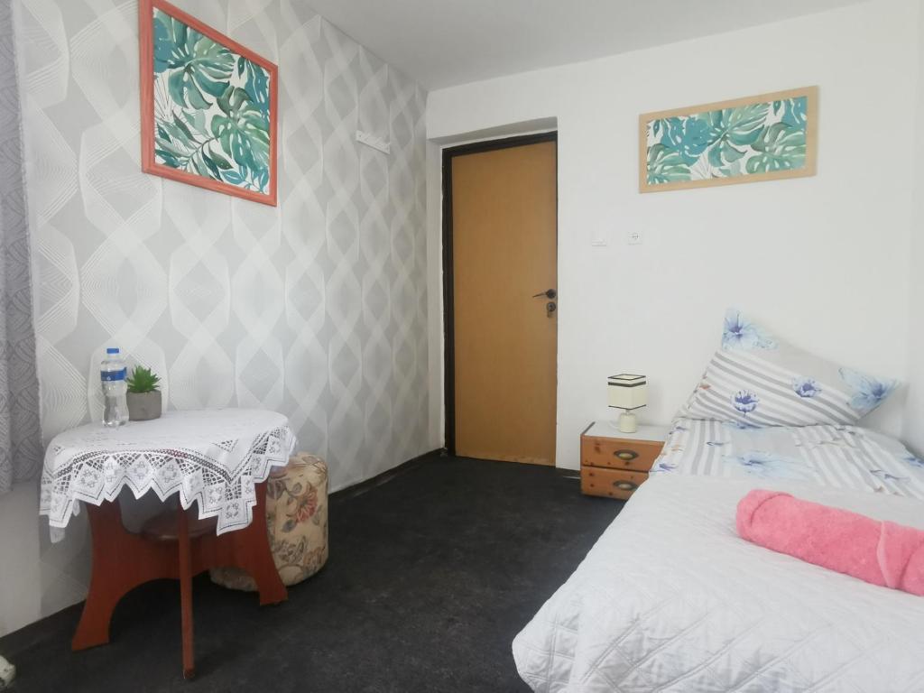 Malinowy Domek - Economy Single Room