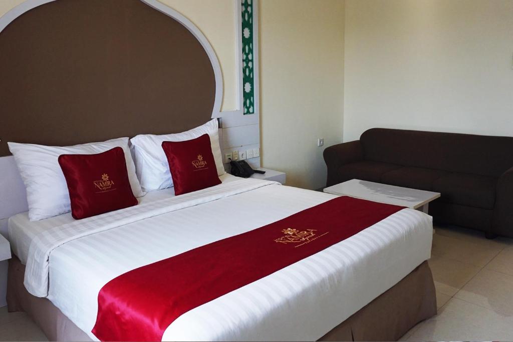 Namira Syariah Hotel Surabaya - Executive Room