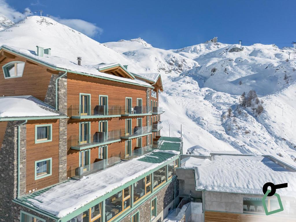 HOTIDAY Room Collection - Cervinia v zimě