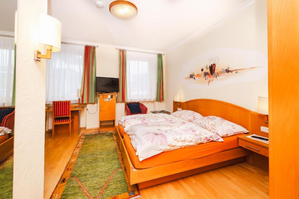 Llit o llits en una habitació de Ferien beim Steiner