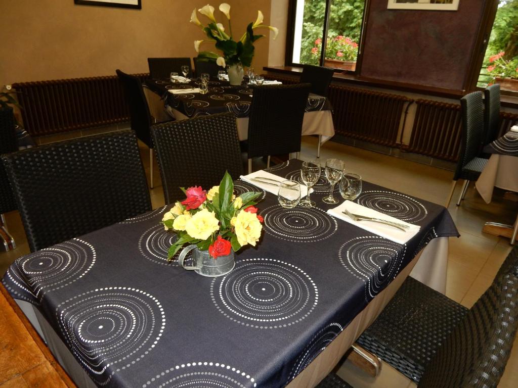 Restaurace v ubytování Le Gardy