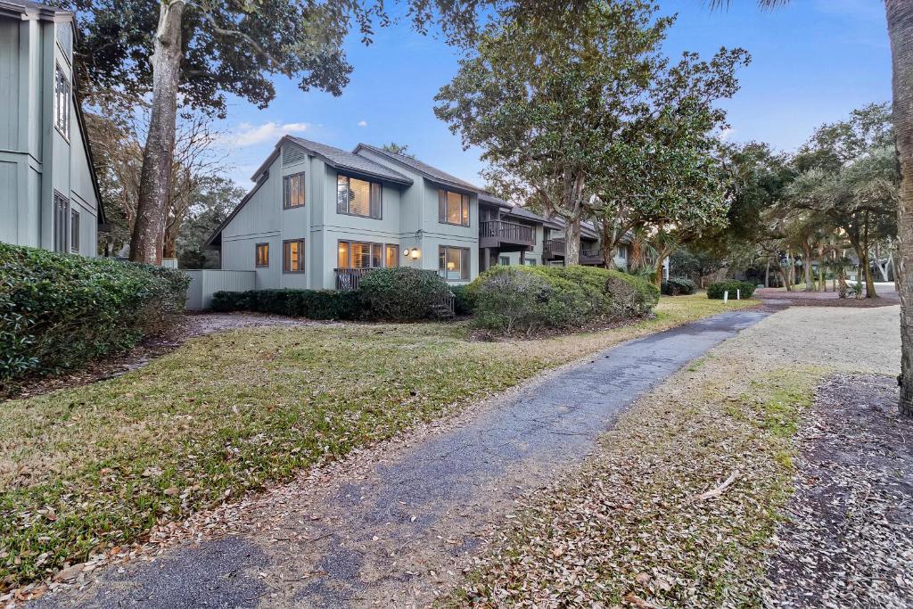 1377 Fairway Oaks, Kiawah Island (updated prices 2024)