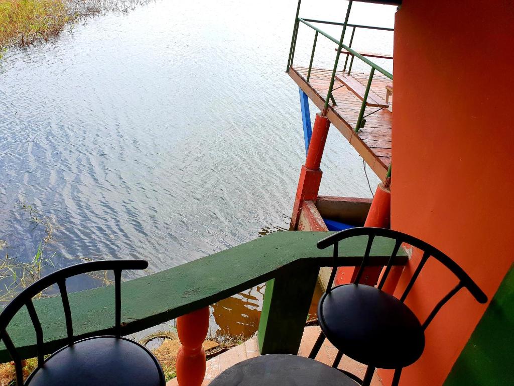 Výhled na řeku, která protéká v blízkosti penzionu