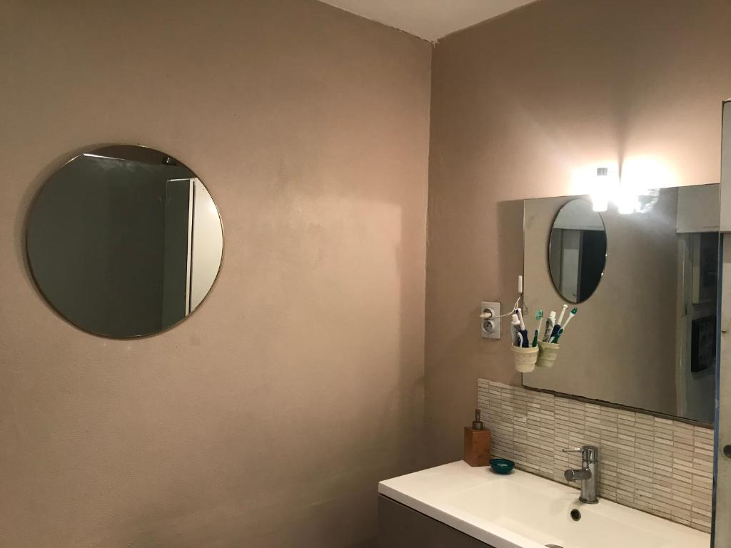 Kúpeľňa v ubytovaní Maison, 2chambres, gde terrasse, prox SNCF, friche et Vieux Port