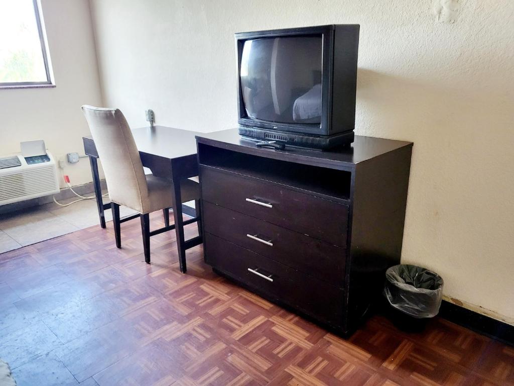 Metro Inn & Suites - Camera Singola Budget