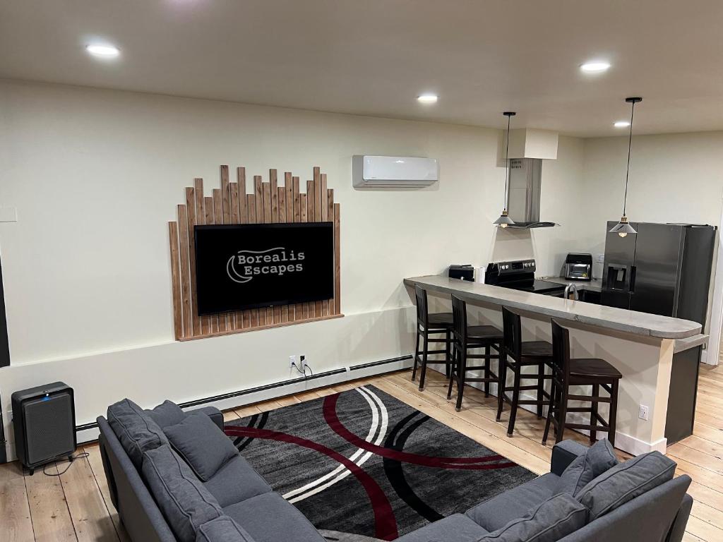 Borealis Escapes Apartment, Chassell (updated prices 2024)