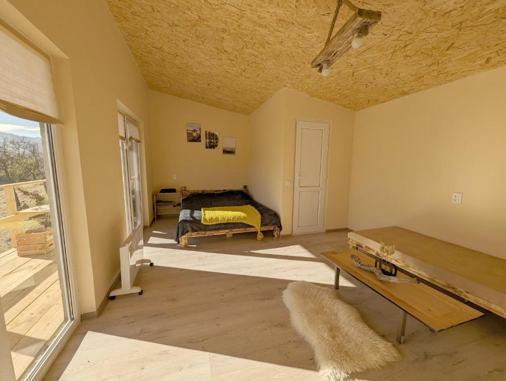 Postel nebo postele na pokoji v ubytování Cypress guesthouse