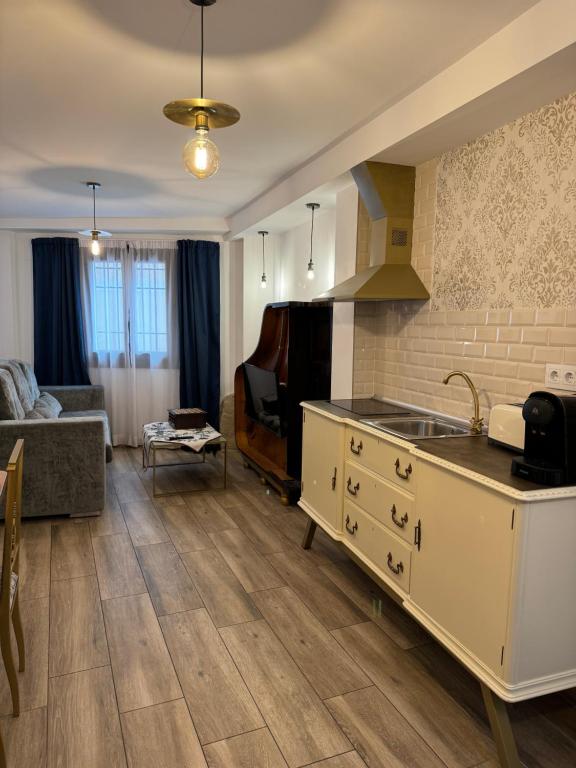 ATENEO CUENCA Suites - 18