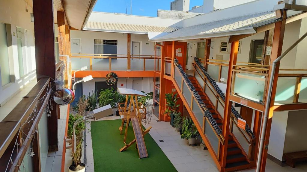 an overhead view of a balcony of a building at Hotel Itu Shopping in Itu