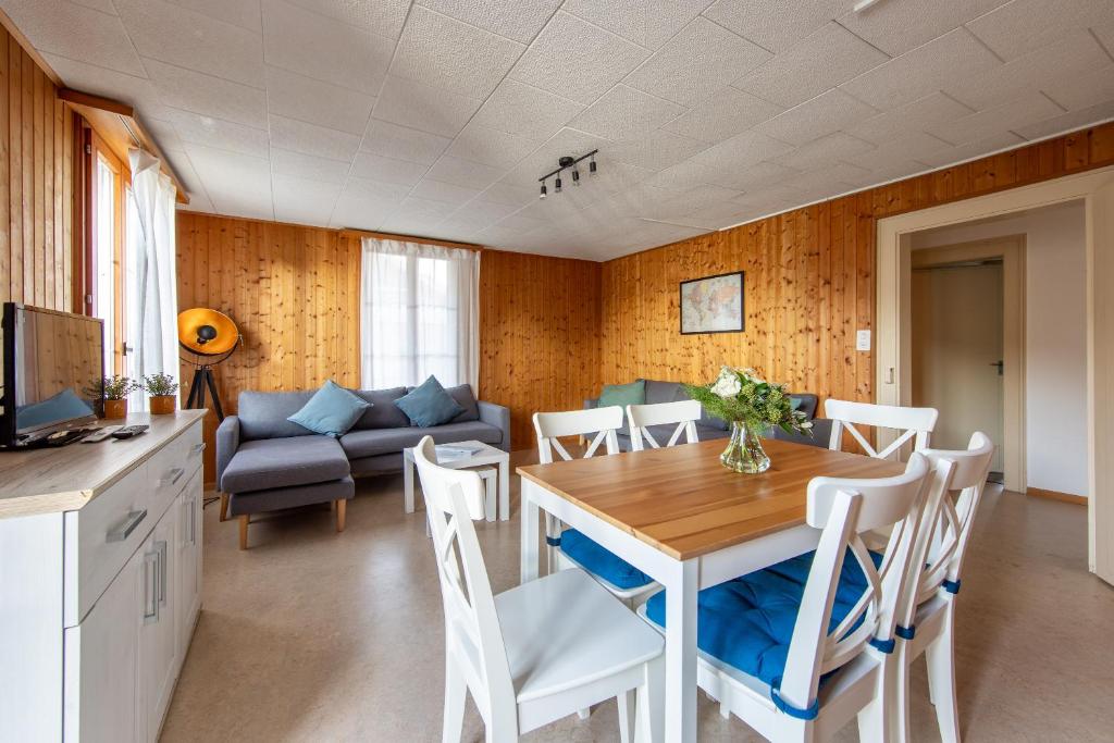 Et opholdsområde på Chalet Seehus Iseltwald