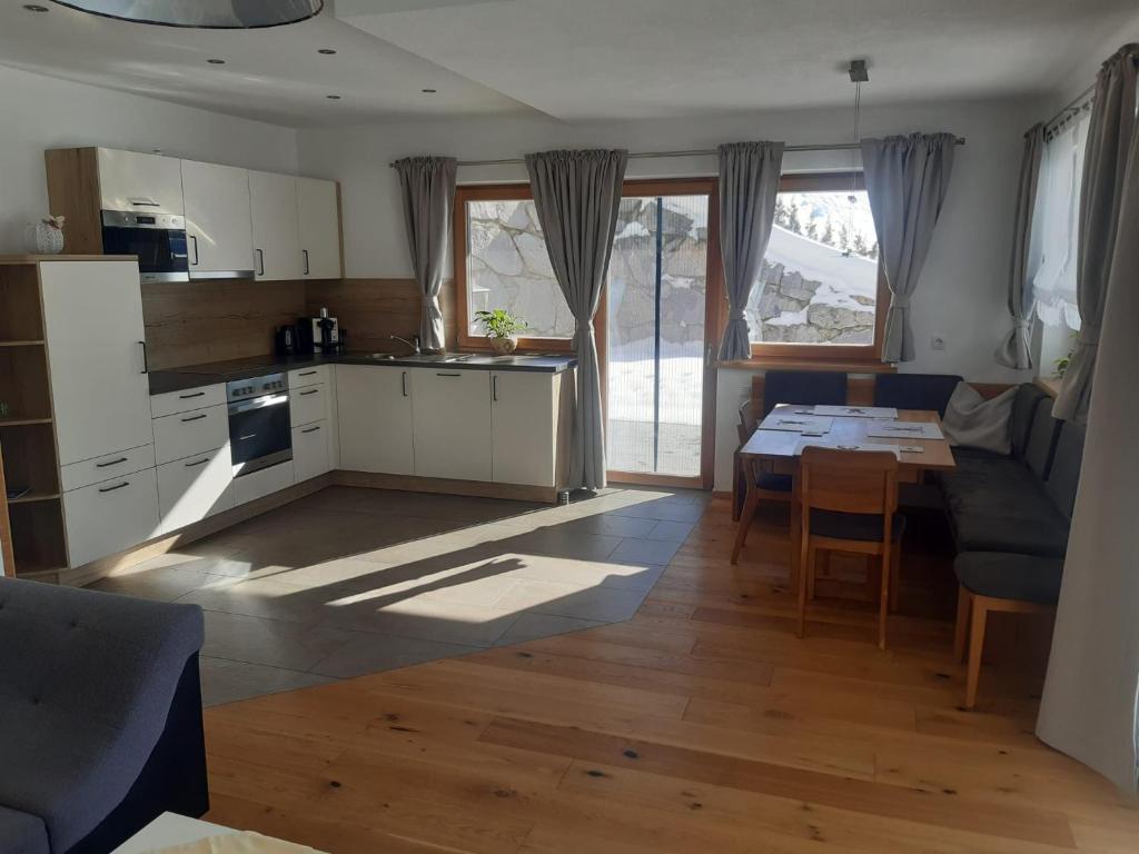 Kuchyňa alebo kuchynka v ubytovaní Ferienwohnung Widmann