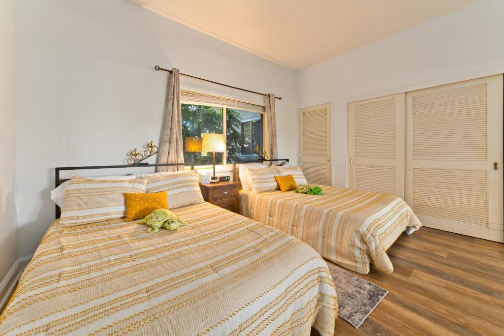 Postel nebo postele na pokoji v ubytování Hilton Pool Pass Included - Luxe Villa