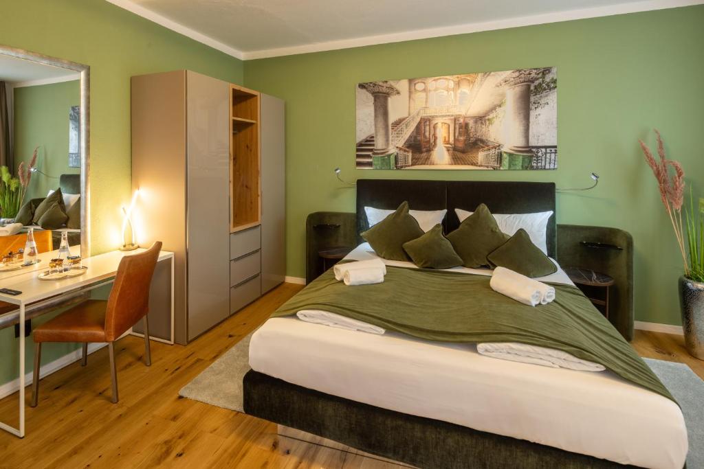 Postel nebo postele na pokoji v ubytování Hotel Schwanen