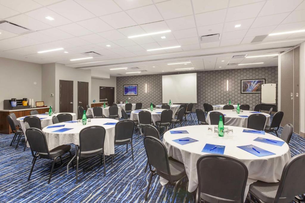 GLo Best Western Mississauga Corporate Centre - Resim 8