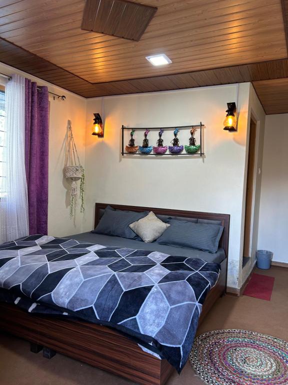 Laxmi Narayan Homestay-Harshil - Room King Con Balcón