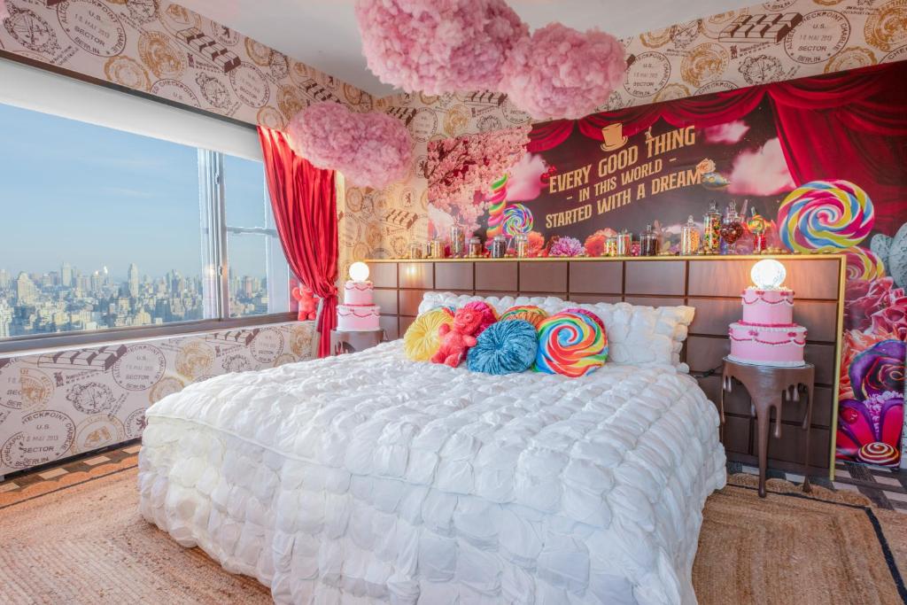 Gallery image of Wonka Sweet Suite - New York in New York