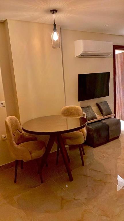TV a/nebo společenská místnost v ubytování Sun gate house