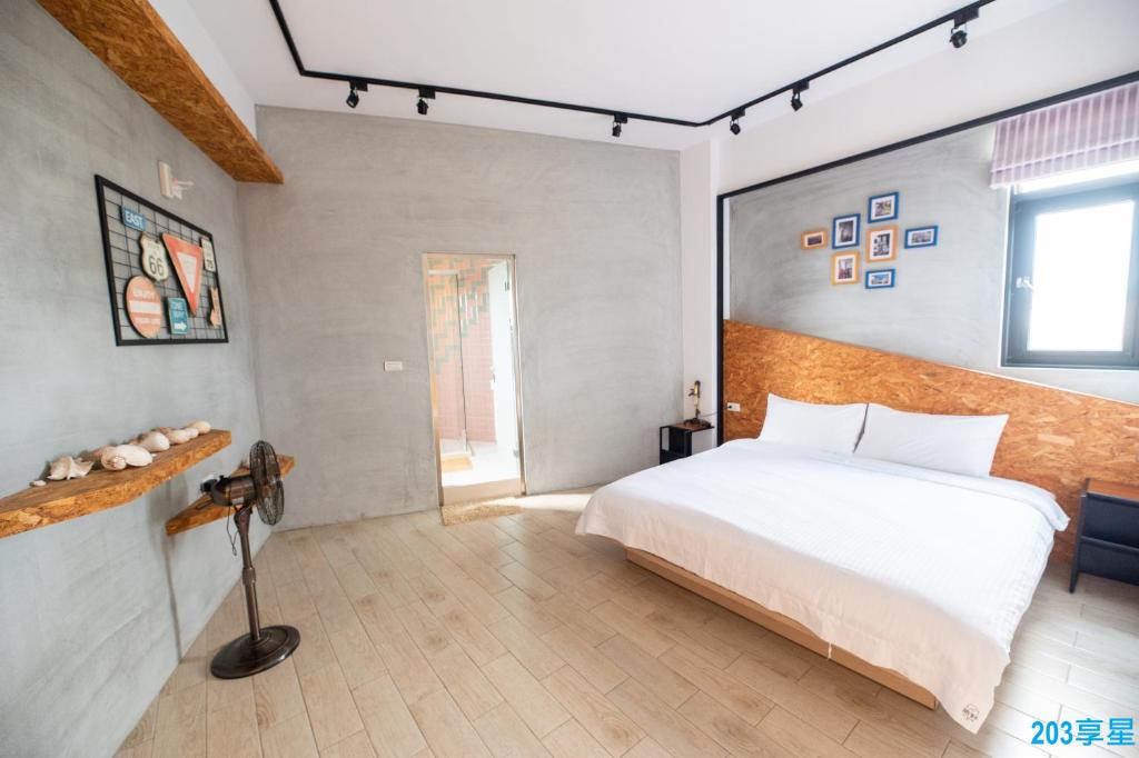 Postel nebo postele na pokoji v ubytování Say Yeah Inn