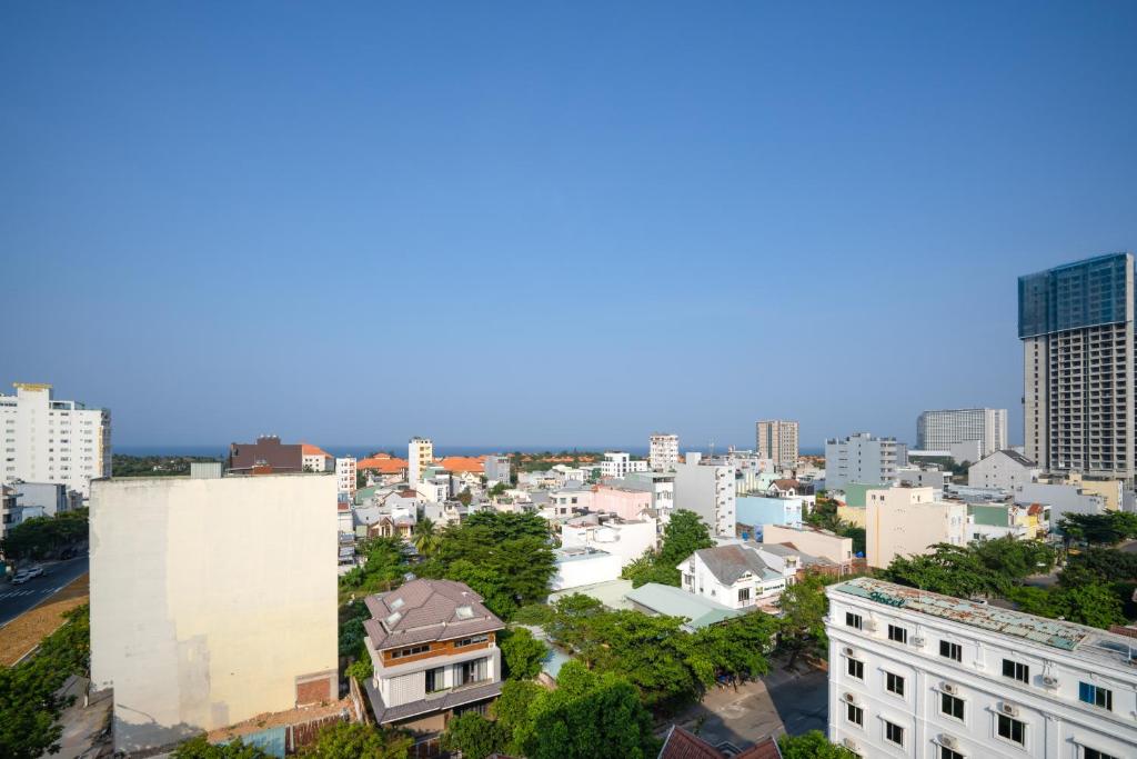 Nespecifikovaný výhled na destinaci Danang nebo výhled na město při pohledu z hotelu