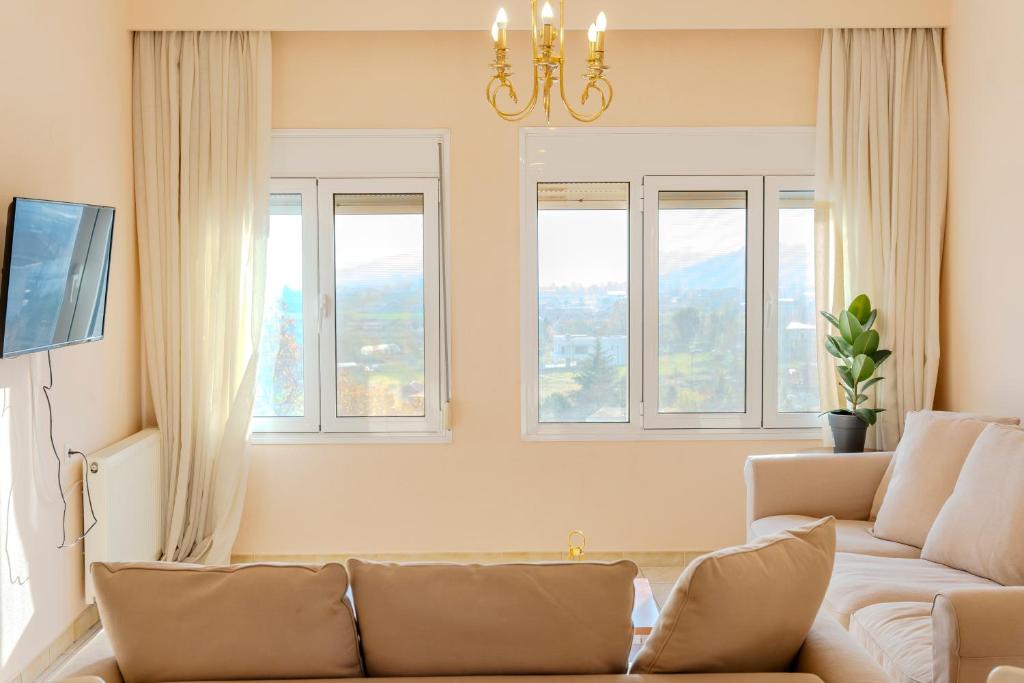 Georgina's Meteora Loft Apartment - 6