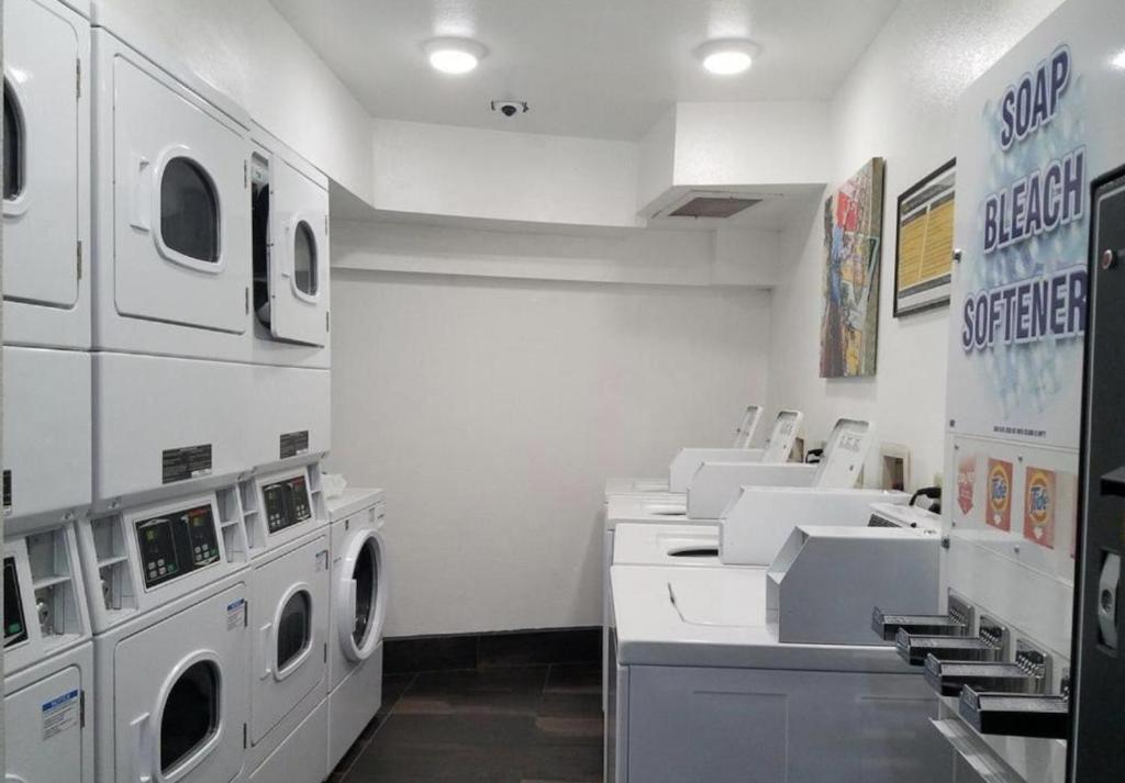 Luana Waikiki Vacation Rental Suite - Hizvo