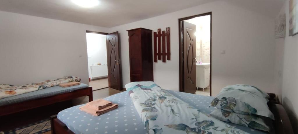 Cabana Inima Munților - Dreifachzimmer Mit Balkon