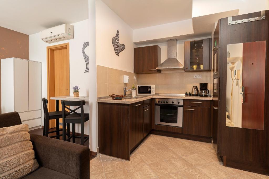 Gozsdu Court Budapest - Resim 41