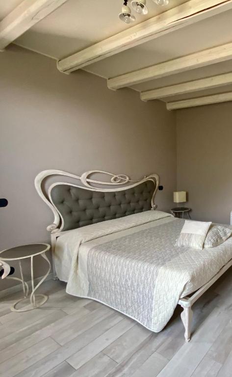 Postel nebo postele na pokoji v ubytování Casale Raffaello B&B Como