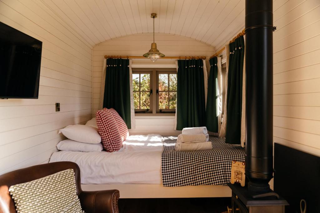 Retreat East - Double Room With Park View