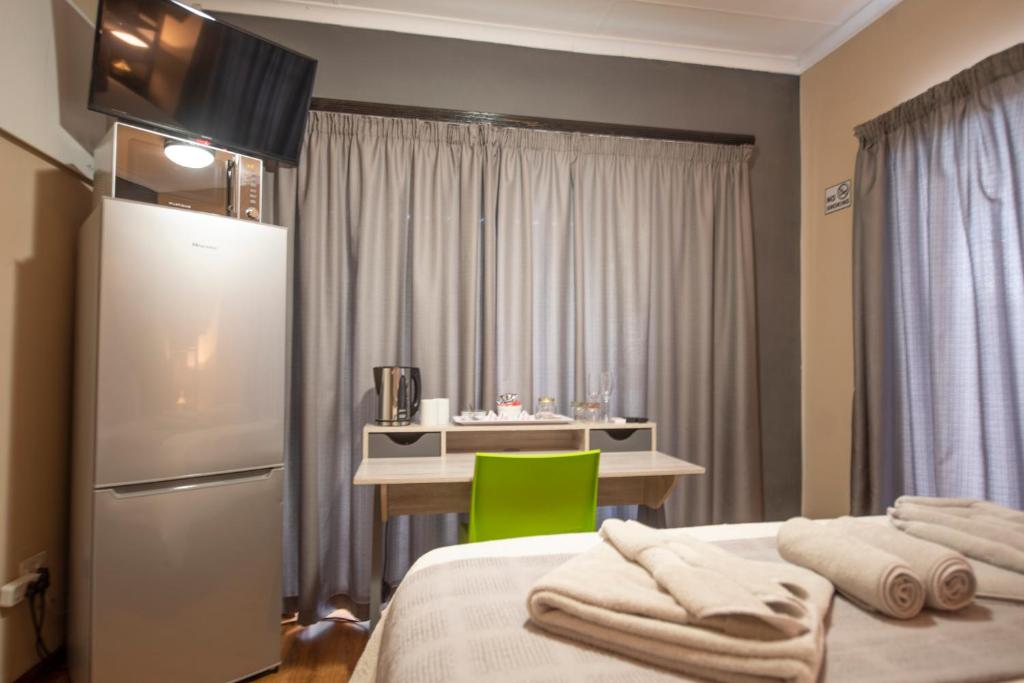 Meadowbrook Guesthouse - Habitación Doble Con Baño Privado